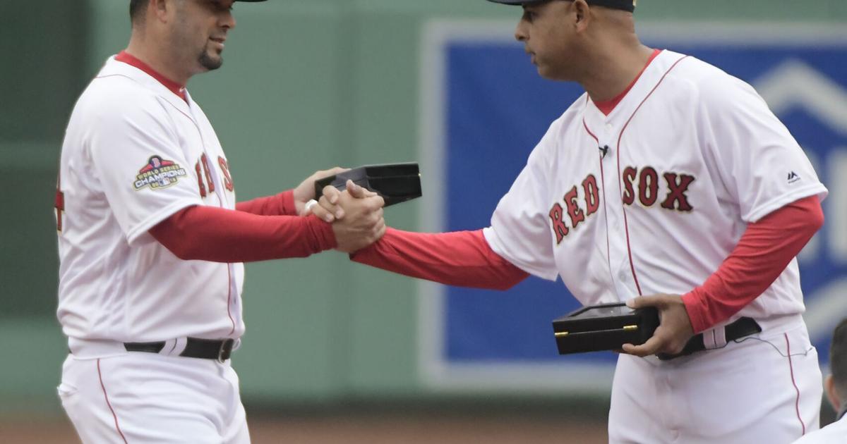 Ramon Vazquez es ascendido a coach de banca de los Medias Rojas de Boston : Deportes de Puerto Rico