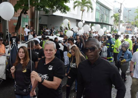 ¡Luto en el futbol! En medio de lagrimas fue sepultado Andres Balanta : Noticias de Colombia