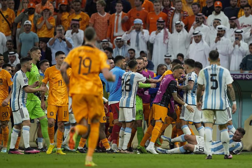 La FIFA abre expediente contra Argentina por el comportamiento de sus jugadores contra Paises Bajos en cuartos de final de la Copa Mundial : Deportes de Puerto Rico