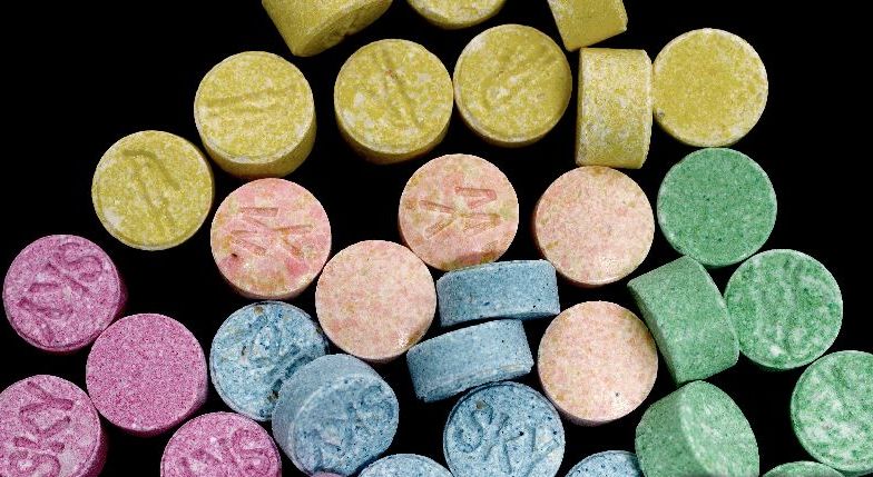 Los efectos en los niños de ver demasiada TV: mayor riesgo de fumar y de adiccion al juego cuando sean adultos : Trending de Colombia