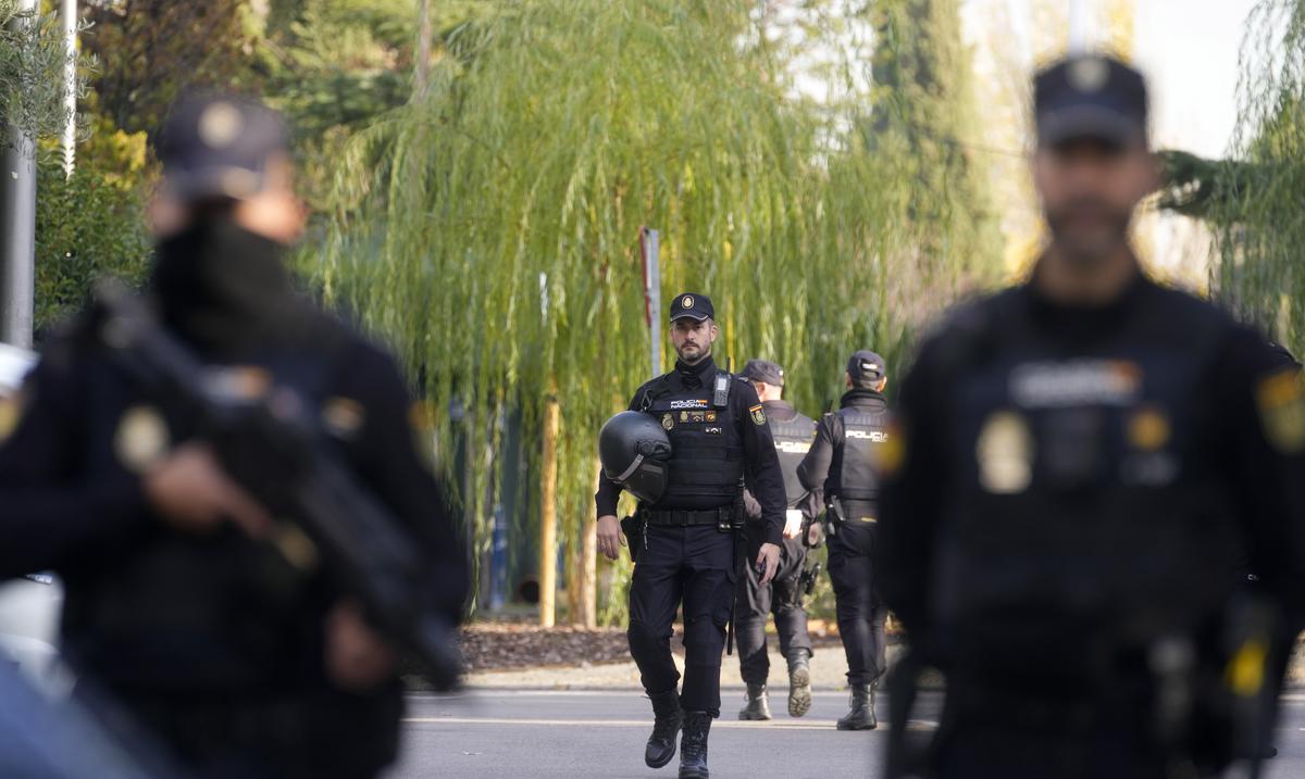 Encuentran un sobre sospechoso en embajada de Estados Unidos en Madrid : Noticias de