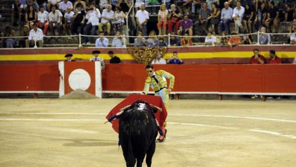 Francia retira la proposicion de ley para abolir las corridas de toros debido a la falta de apoyo en el Parlamento : Internacional de
