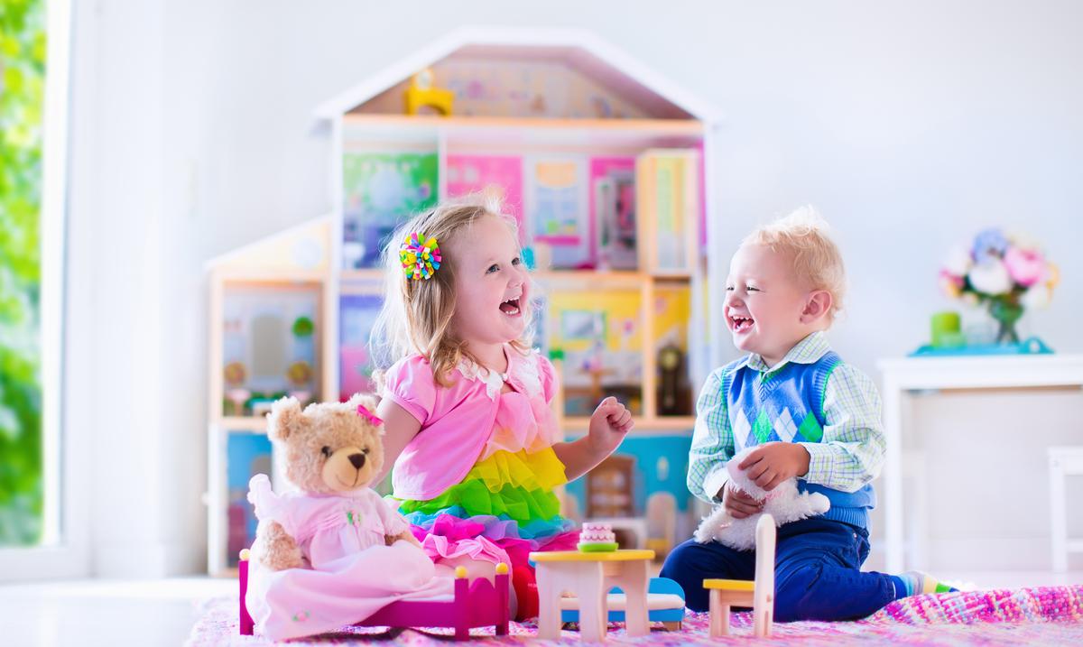 España prohibe anuncios televisivos en los que solo niñas jueguen con muñecas y cocinas : Noticias de