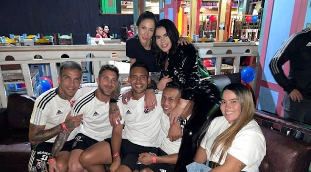 Hinchas del Medellin estalla al ver a jugadores de fiesta tras perder final : Deportes de Colombia