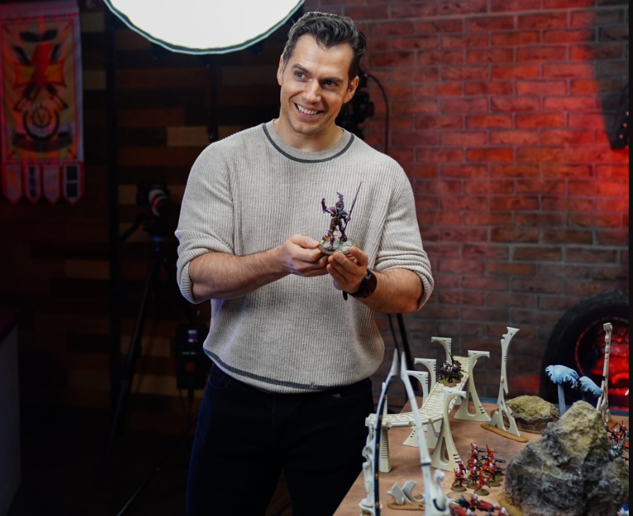 Henry Cavill producira y protagonizara una serie de Warhammer 40.000 para Amazon Studios : Entretenimiento de Argentina