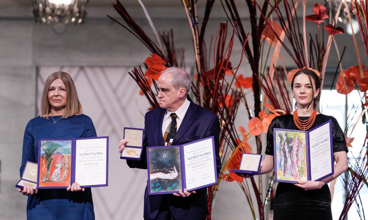 Ganadores del Nobel de la Paz defienden a la sociedad civil y denuncian a Rusia : Noticias de