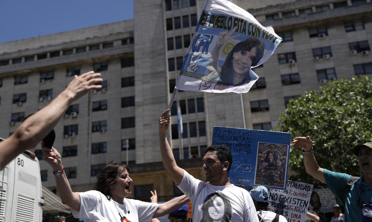 Cristina Fernandez asegura que su condena a seis años de carcel corresponde a “mafia judicial” : Noticias de