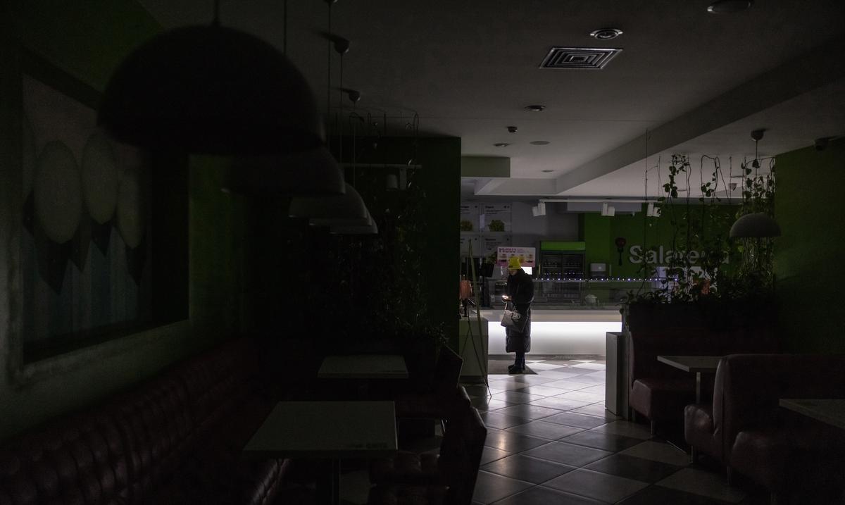 El gobierno ucraniano recomienda cancelar las cirugias cuyo retraso no ponga en peligro la vida de los pacientes tras apagones : Noticias de