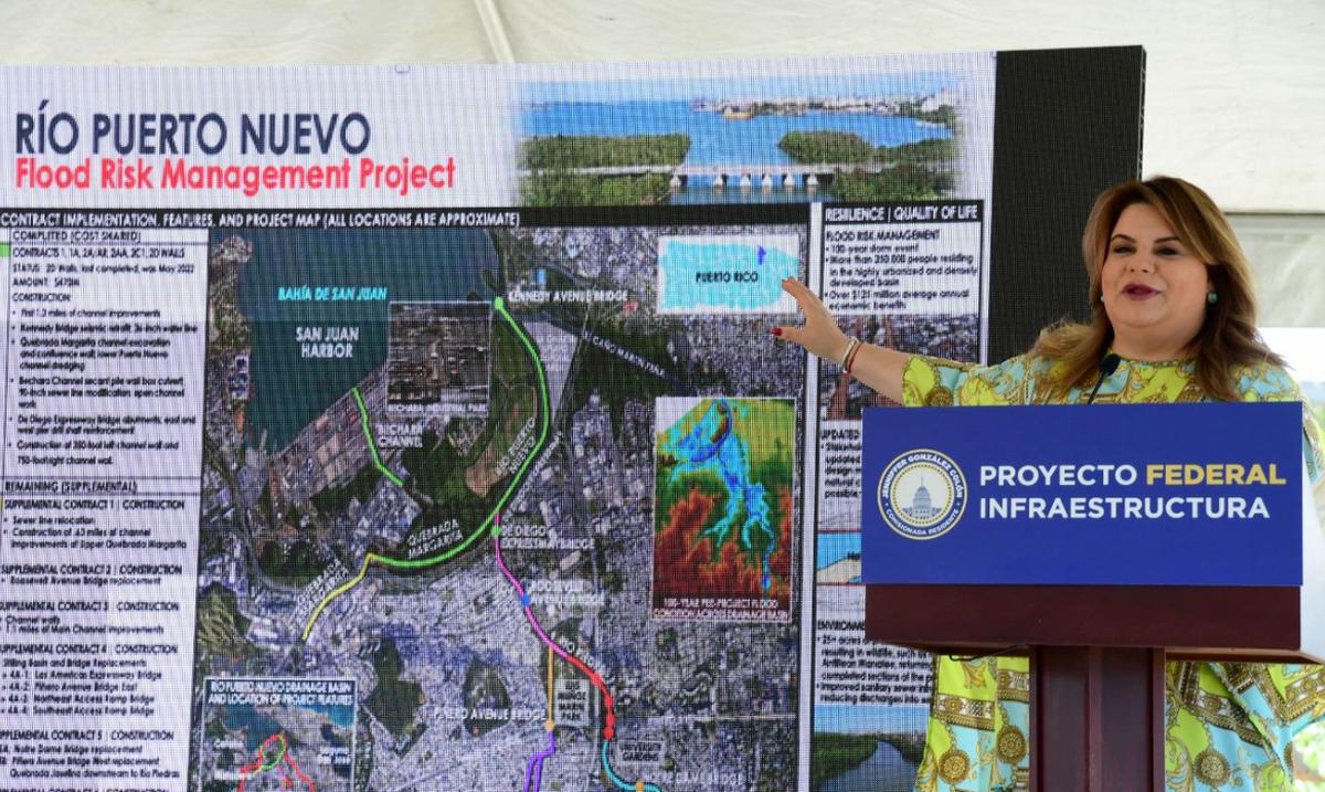 Preparan los terrenos para recibir los escombros del dragado y canalizacion del rio Puerto Nuevo : Noticias de Puerto Rico