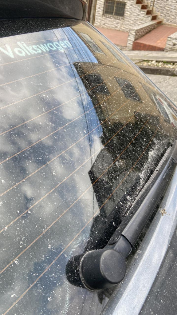 Volcan Nevado del Ruiz emite fuerte caida de ceniza en Manizales en diciembre 14 : Noticias de Colombia