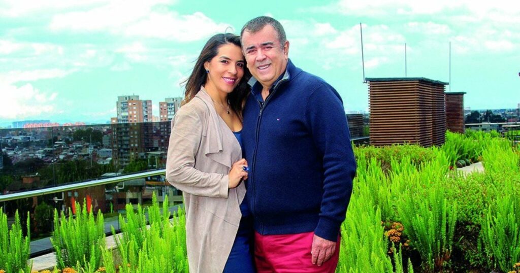 quien es su esposa que lo espera tras anuncio de salud : Entretenimiento de Colombia