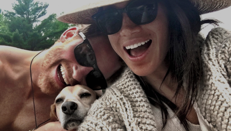 El ex mayordomo de Lady Di dice que la serie de los duques de Sussex disgustaria a la reina Isabel II por mostrar tantas “cosas privadas” : Entretenimiento de España