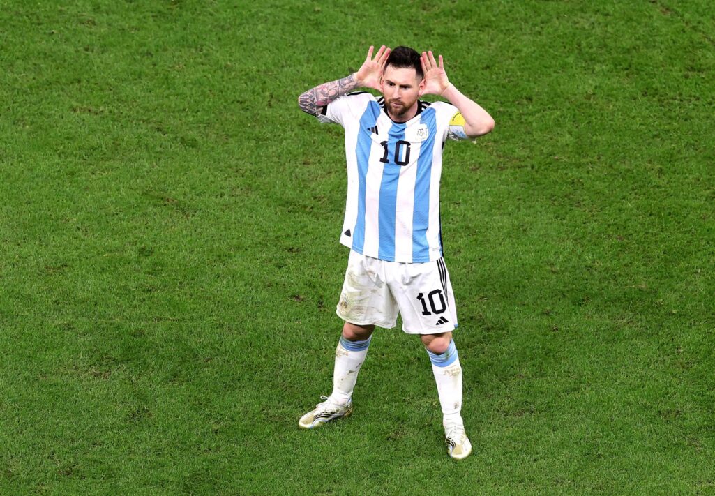 El ‘enganchon’ de Messi con Weghorst en el tunel de vestuarios: “Que miras, bobo” : Deportes de España
