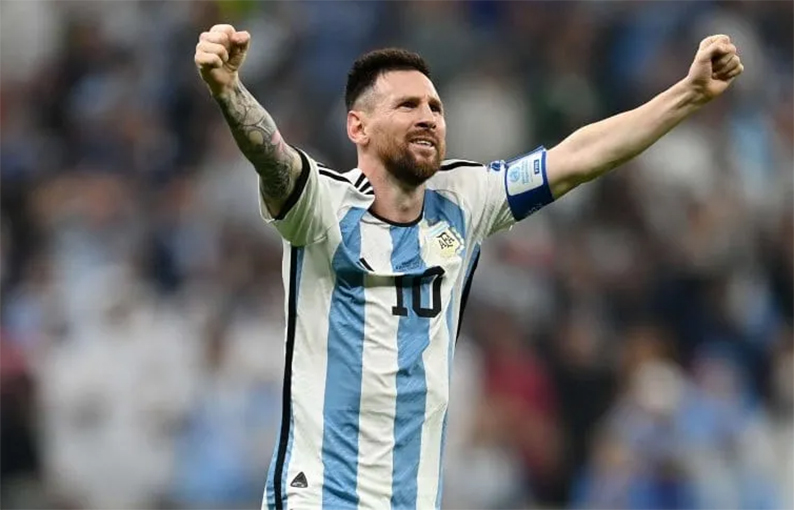Valdano revelo que le dijo Messi antes de la final: “Si soy campeon, me dejo la camiseta puesta hasta el siguiente Mundial” : Entretenimiento de Argentina