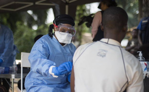 La OMS comienza las pruebas de una nueva vacuna contra el ebola : Trending de Colombia