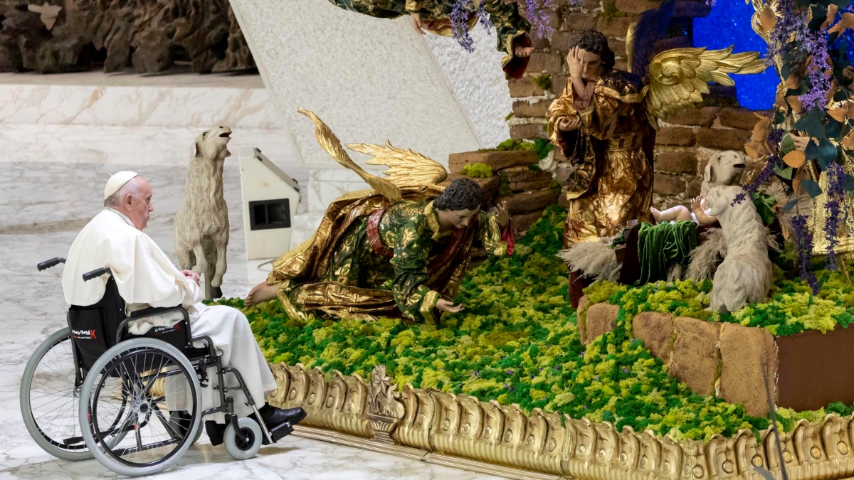 El Papa Francisco recuerda el origen de la Navidad, tan “diferente a la consumista y comercial” : Noticias de